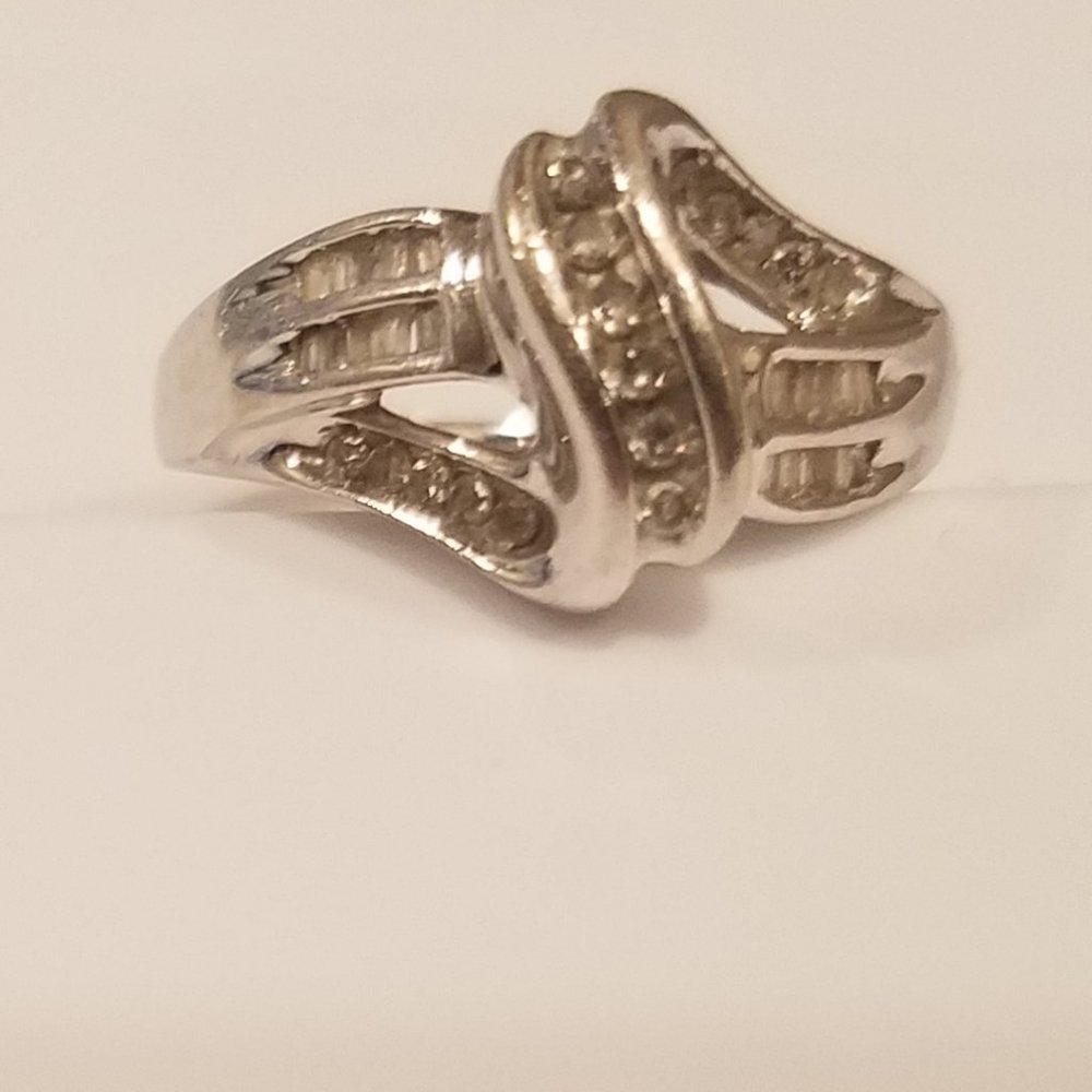 white gold diamond ring